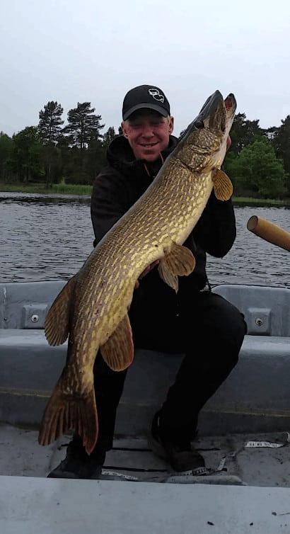 best season to fish for saltwater pike