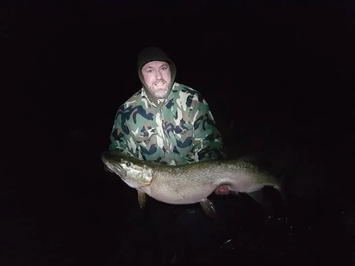 night fishing for pike