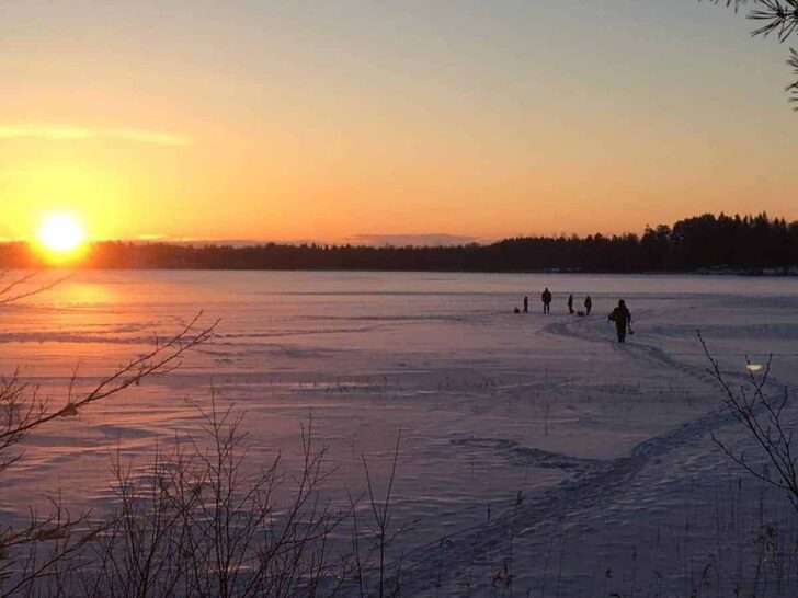 5 Best Ice Fishing Forums and Facebook Groups