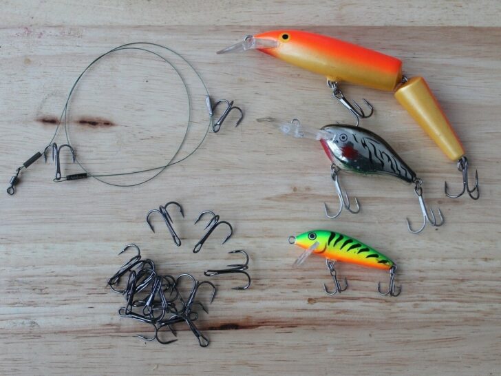 Best Treble Hooks for Fishing (A Helpful Guide)