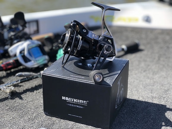 an image of a brand new kastking megatron spinning reel